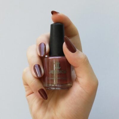 azurine on nails
